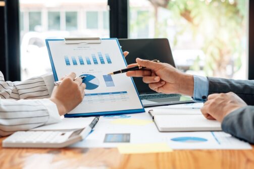 10 trin til at skabe en videnledelsestrategi + eksempler