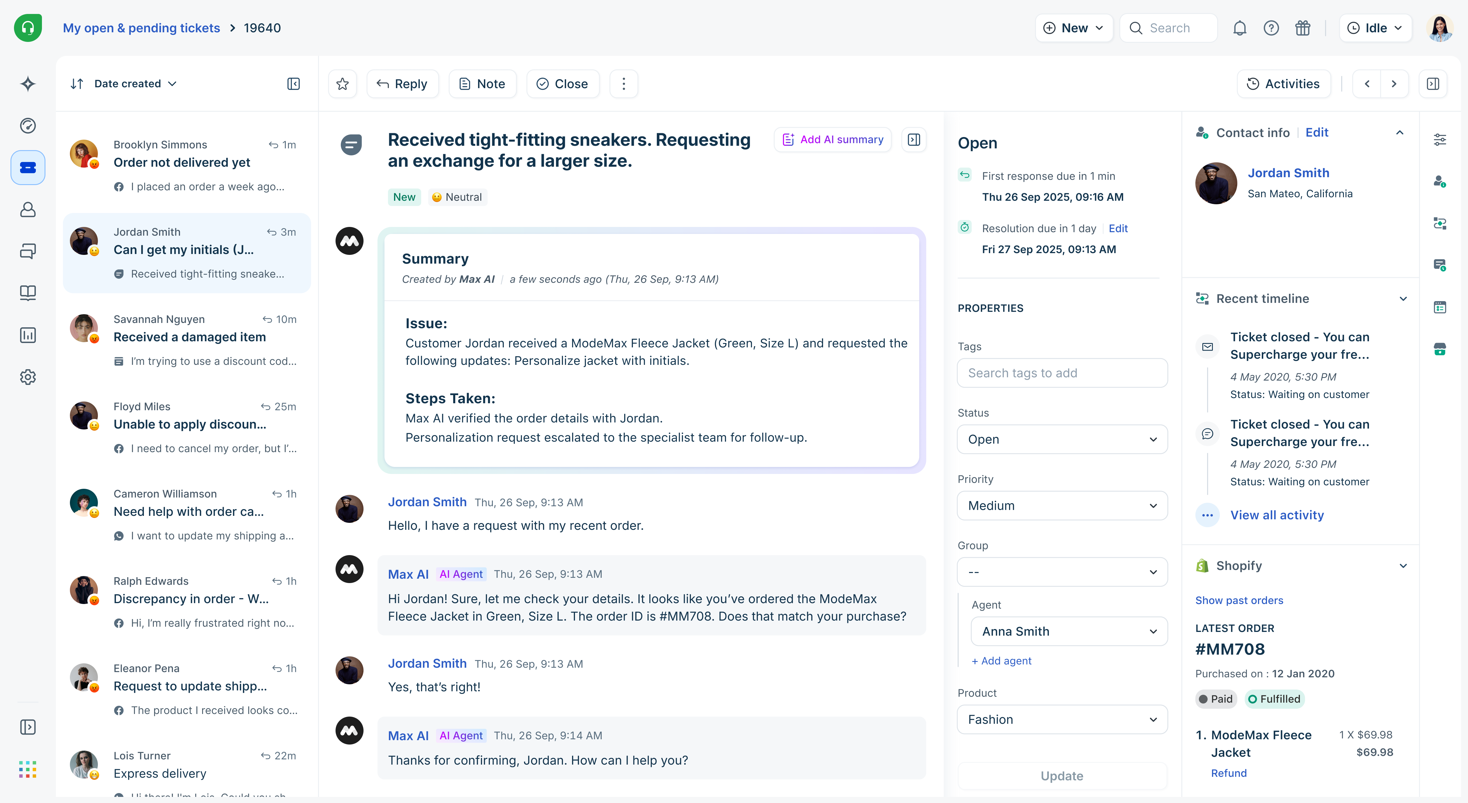 Freshdesk billetslistevisning med prioritets- og statuskolonner
