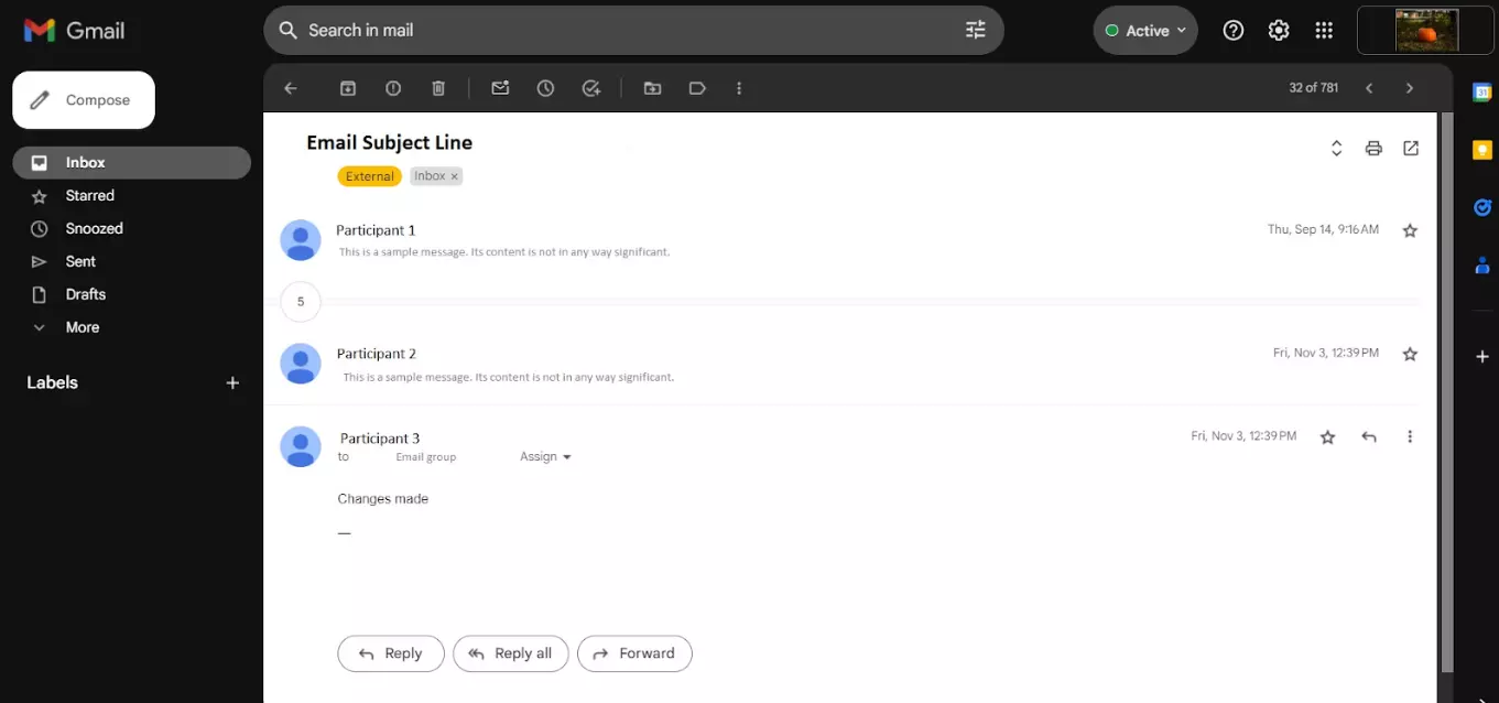 Et eksempel på en email-tråd mellem flere deltagere over en periode
