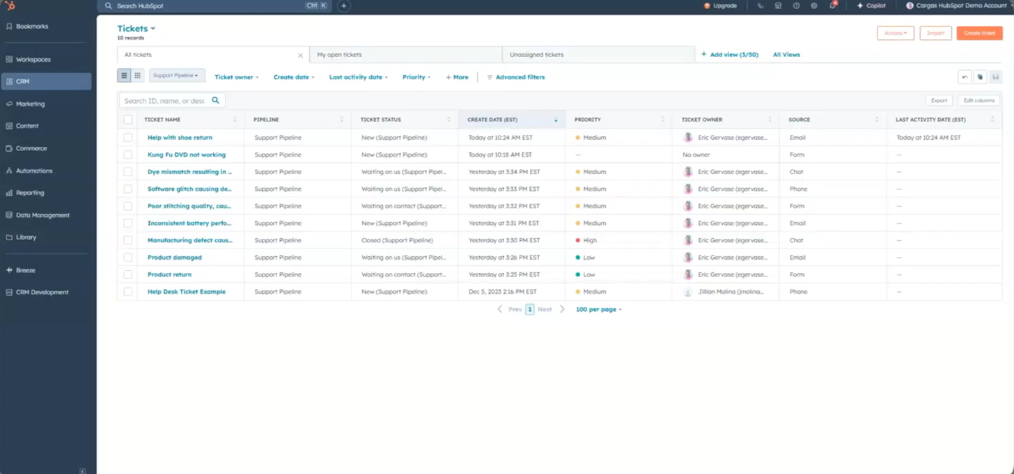HubSpot Service Hub help desk med billetsammensætning og CRM-post